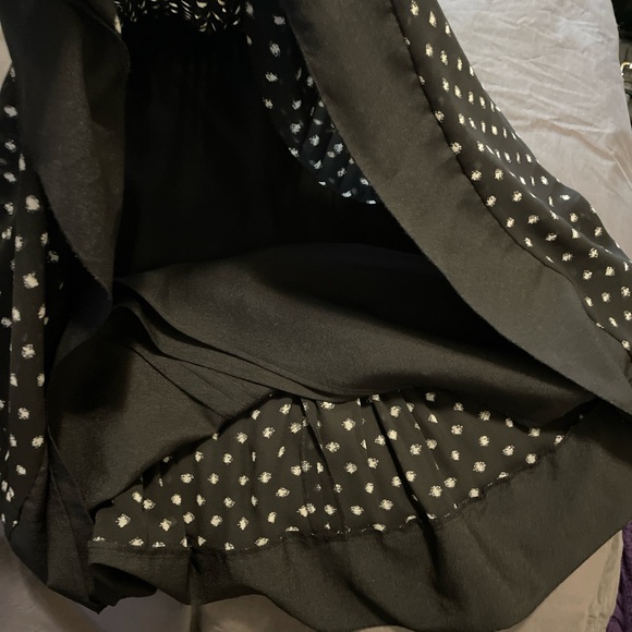 LOFT Sleeveless Dress Size 6P Black White Fringed Waist Pleated Sheer Babydoll - Picture 10 of 11